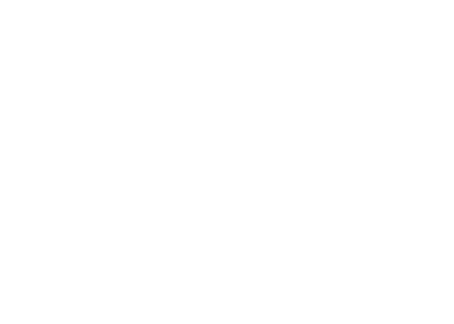 Come nella maggior parte delle case romane del tempo, la casa del Poeta Tragico è divisa in due aree principali, una pubblica e una privata. La parte anteriore della casa, esposta a sud, costituisce l'area pubblica. Ha un accesso centrale e due ampi spazi situati su entrambi i lati, con pareti aperte di fronte alla strada (vedi mappa). Queste stanze sarebbero destinate all'attività commerciale degli abitanti della casa (tabernae), o meno probabilmente all'alloggio dei domestici. Attraverso l'ingresso principale si accede a uno stretto corridoio o atrio, alla fine del quale si trova l'atrio, la stanza più decorata di tutta la domus. In questo cortile aperto si trova l'impluvio, un laghetto rettangolare incassato nel terreno sotto un tetto aperto o compluo, la cui funzione era quella di raccogliere l'acqua piovana per essere utilizzata dai membri della casa. Nella parte settentrionale dell'impluvio vi era una fonte per estrarre acqua dallo stagno. Sul lato opposto dell'atrio c'è il tablinum, una seconda sala pubblica aperta. 